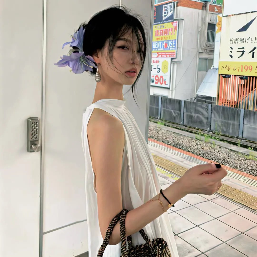 何百芮的地狱毒白